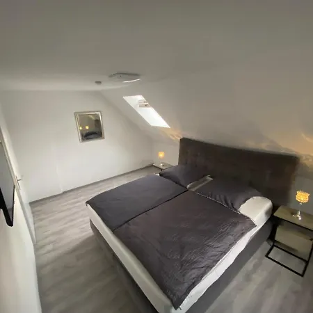 Gemuetliche Ferien- Und Monteurwohnung In Stadtnaehe Oldenburg